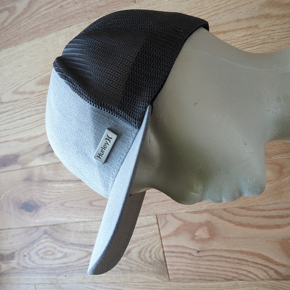 Hurley | Full back Flex-Fit |  Mesh back | S/M
